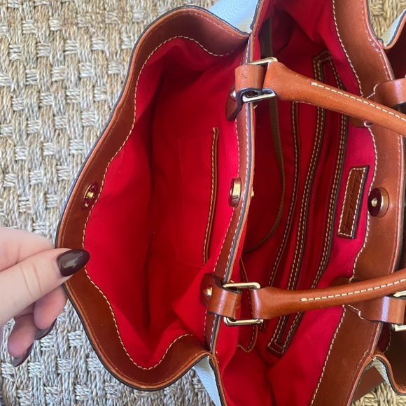 Dooney and Bourke City Flynn bag - Picture 7 of 8